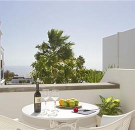 5 Bedroom Villa with Pool in Puerto Calero, Sleeps 10